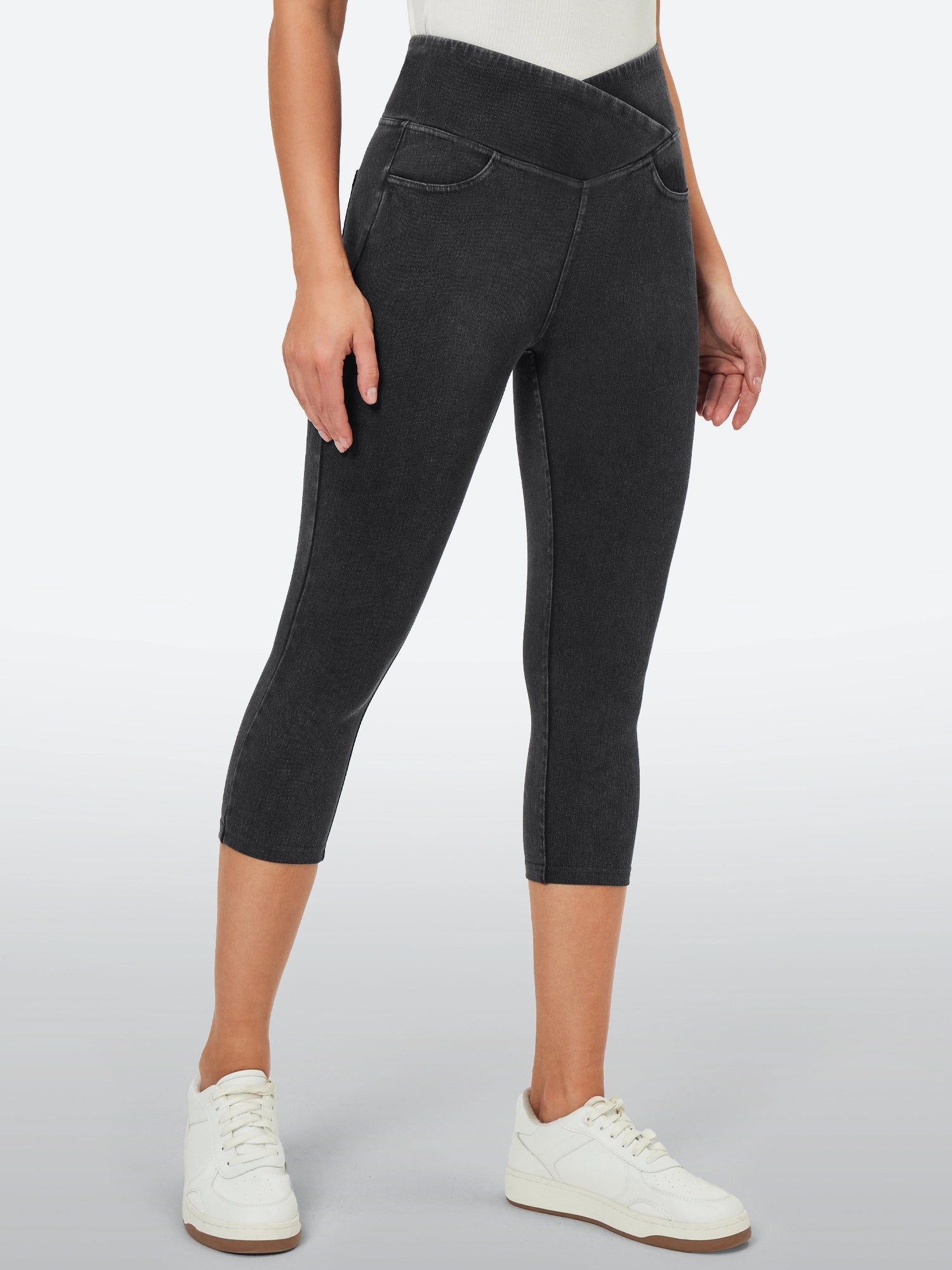 IUGA FlexDenim™ Stretchy Pull On Capri Jeans With Pockets - IUGA