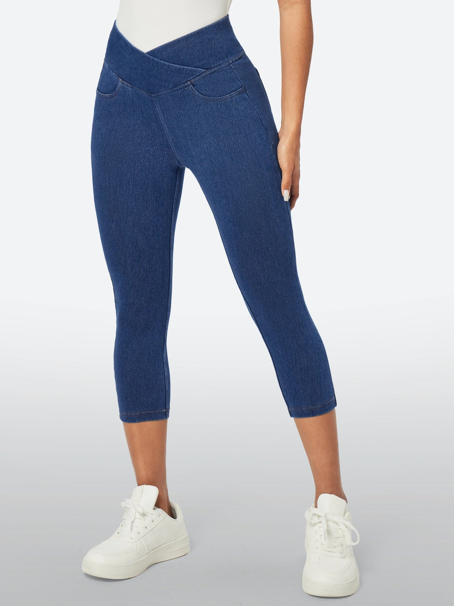IUGA FlexDenim™ Stretchy Pull On Capri Jeans With Pockets - IUGA