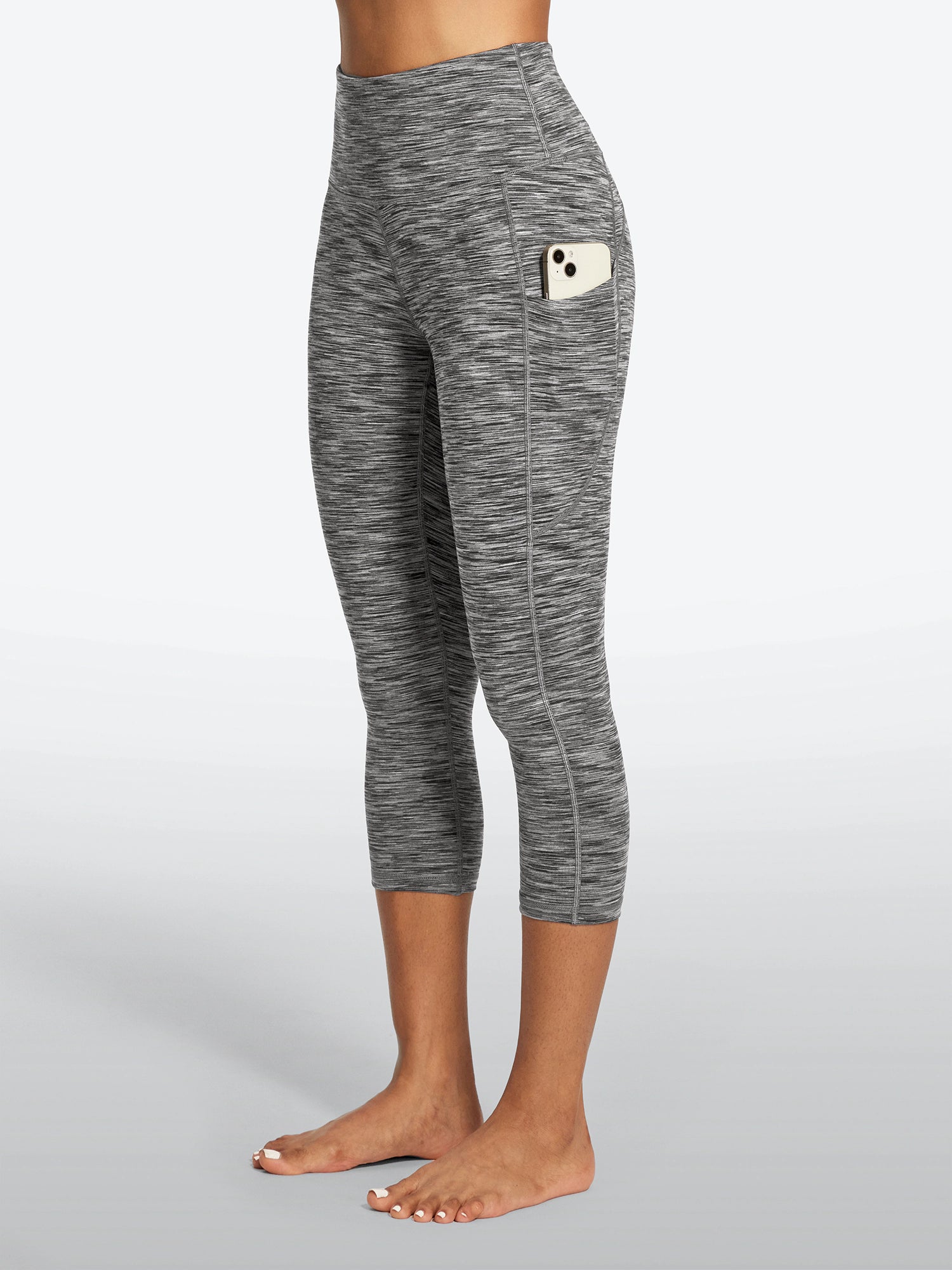 IUGA FlexTight Capris With Pockets Squat Proof