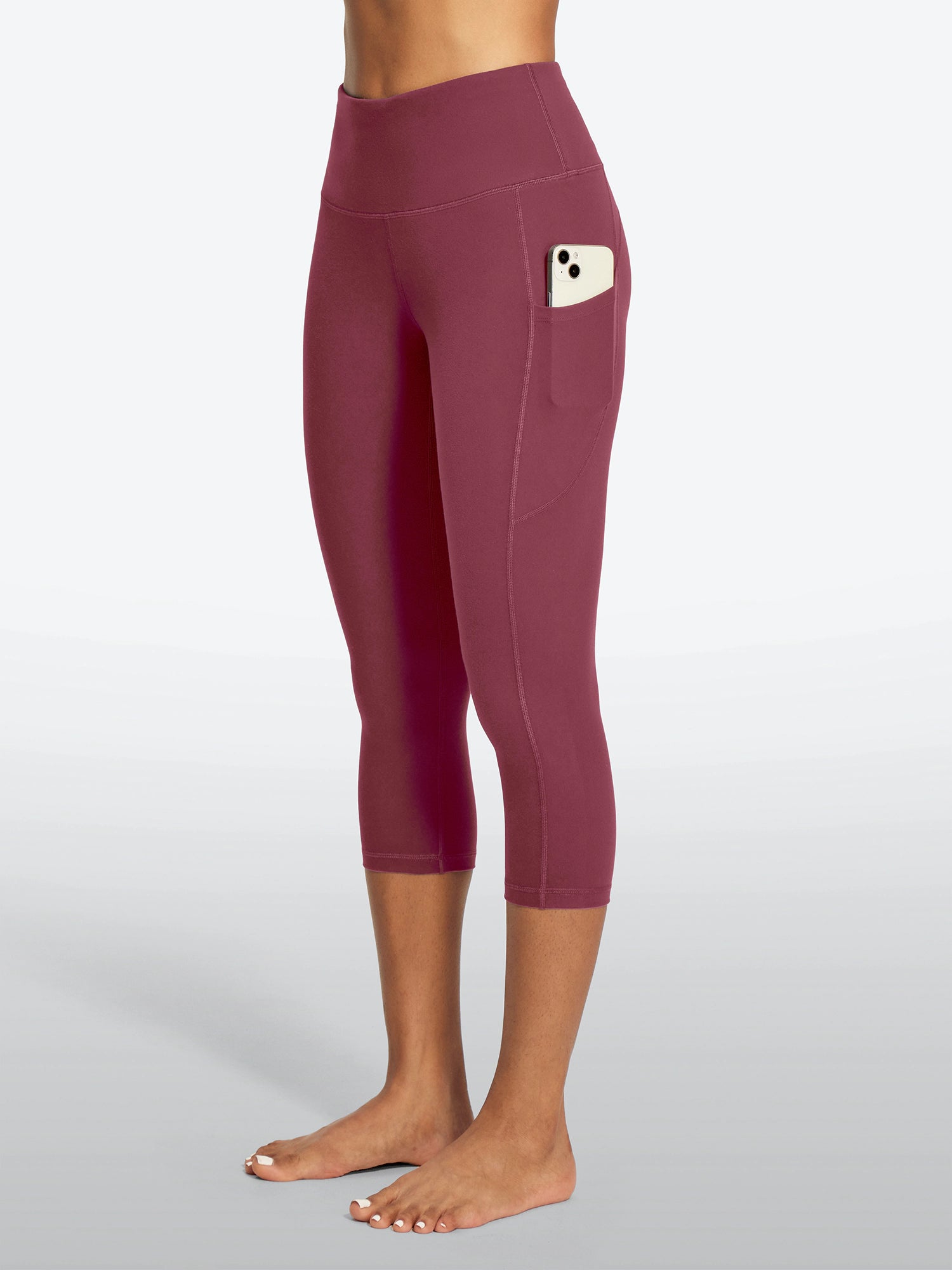 IUGA FlexTight Capris With Pockets Squat Proof