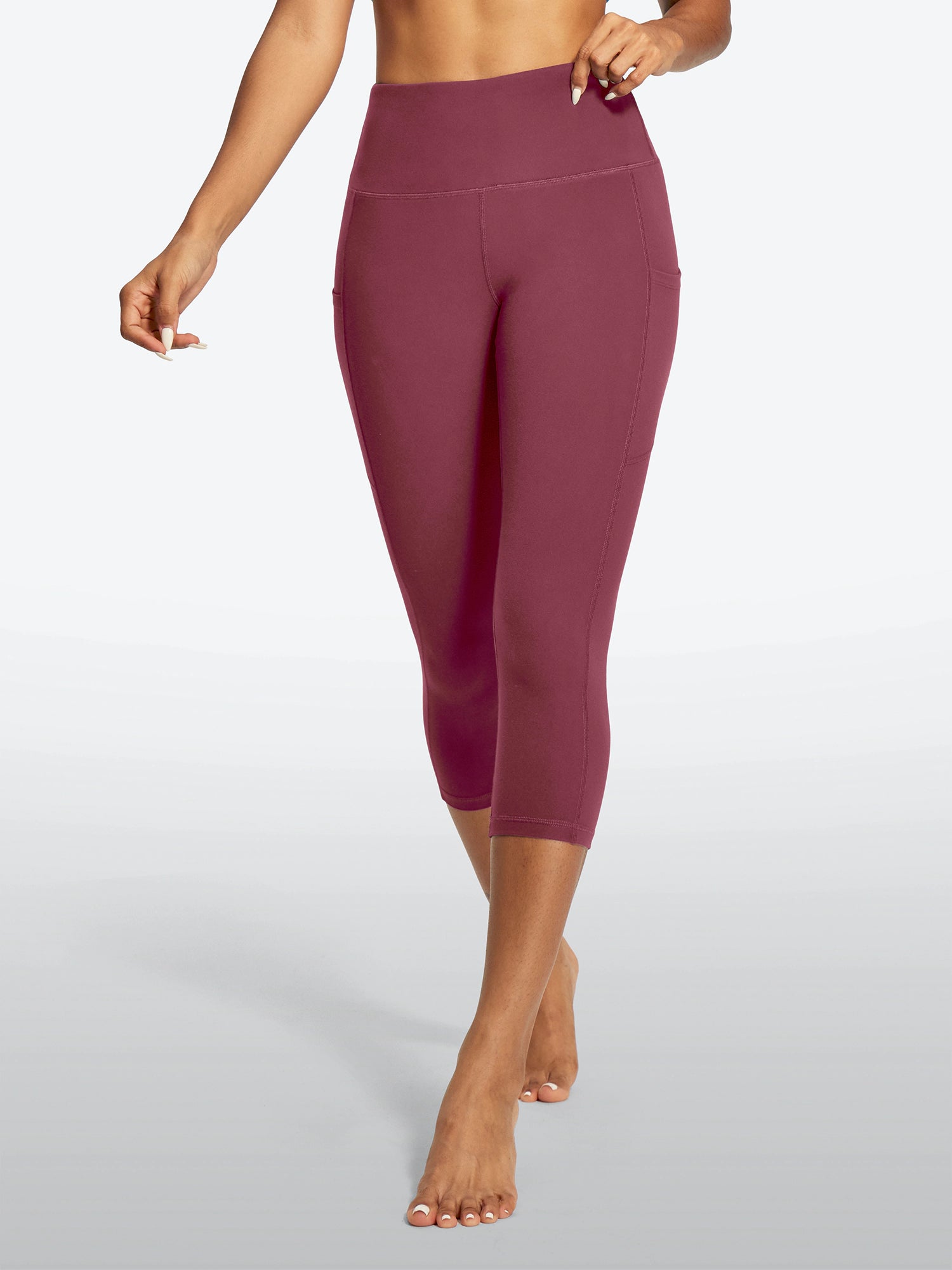 IUGA FlexTight Capris With Pockets Squat Proof