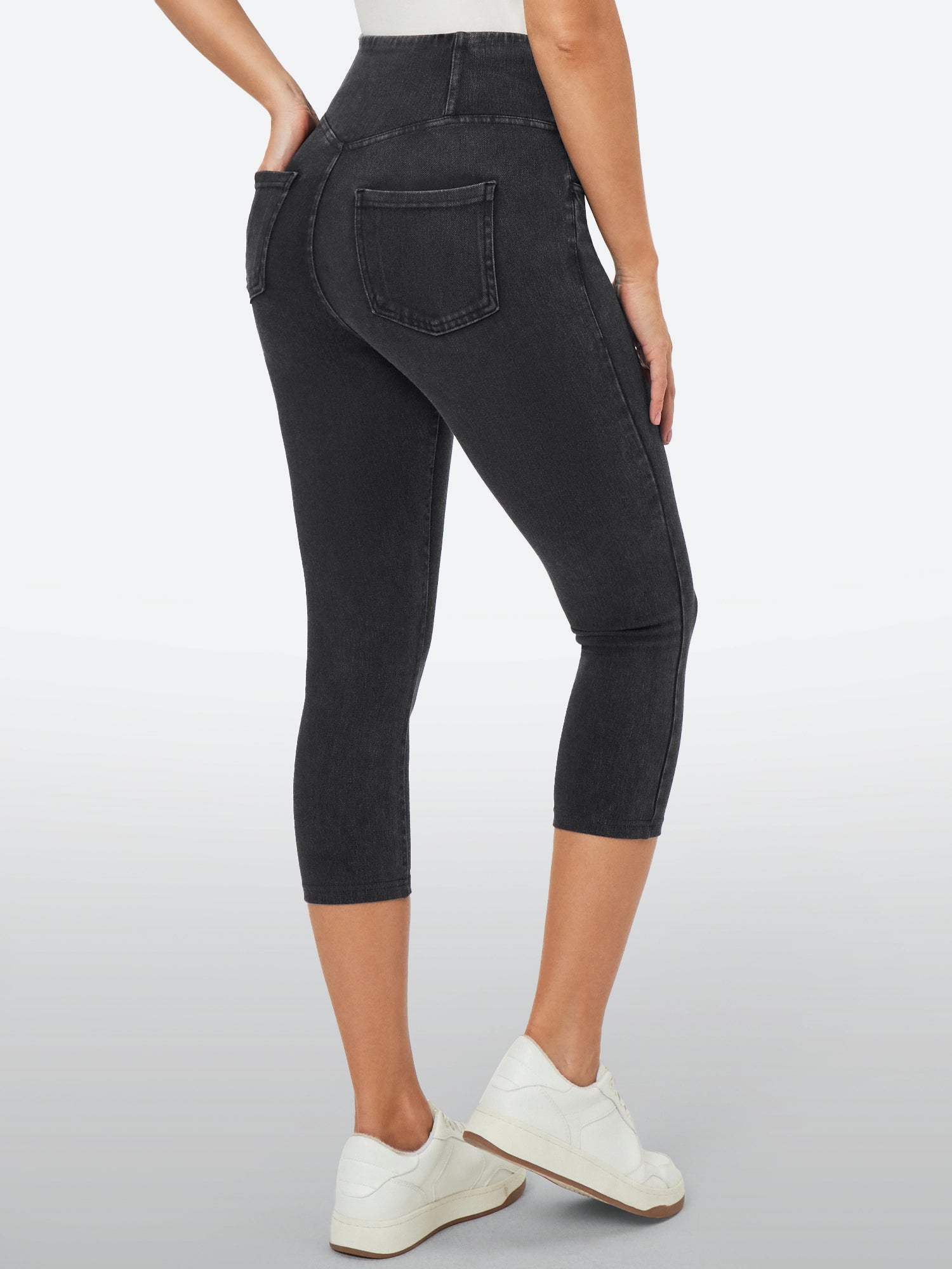 IUGA FlexDenim™ Stretchy Pull On Capri Jeans With Pockets - IUGA