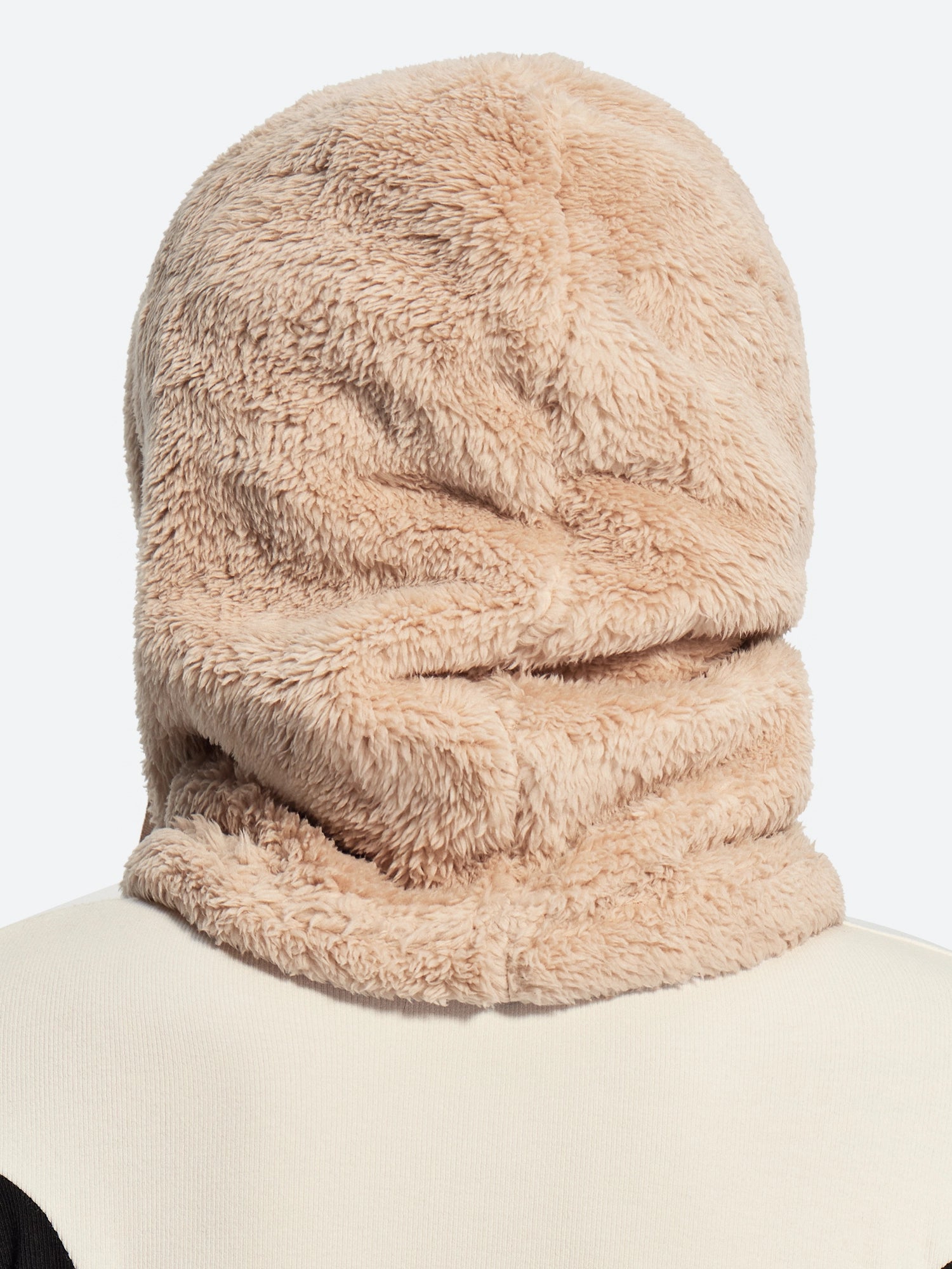 IUGA Velvet Balaclava Wind-Resistant Winter Face Mask | Affordable Yoga Leggings & Activewear by IUGA