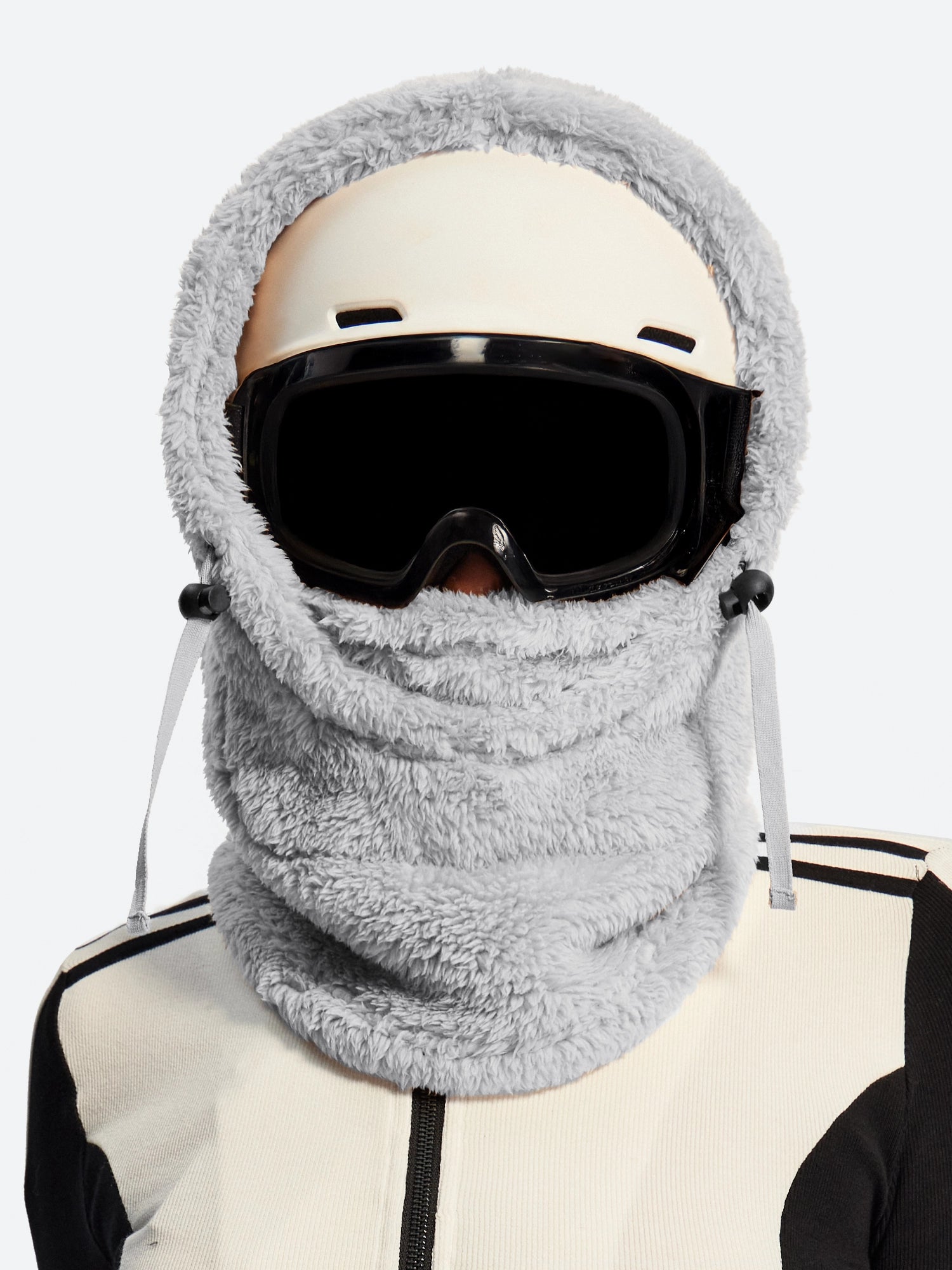 IUGA Velvet Balaclava Wind-Resistant Winter Face Mask | Affordable Yoga Leggings & Activewear by IUGA