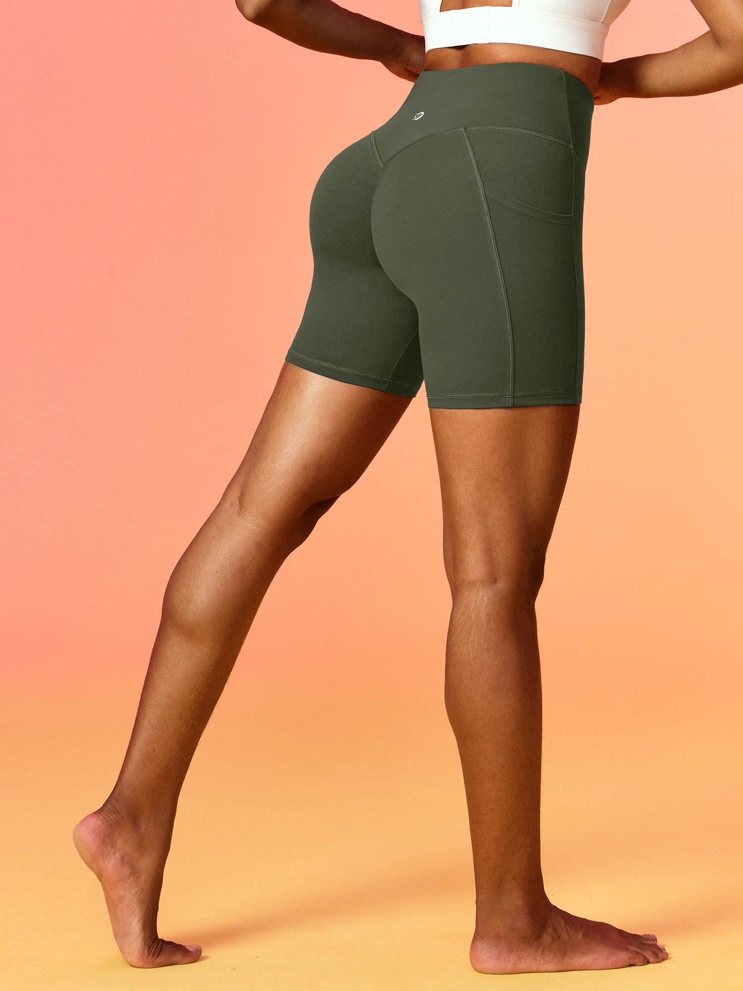 IUGA FlexTight High Waist No Front Seam Scrunch Butt Shorts With Pockets