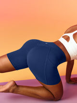 IUGA FlexTight High Waist No Front Seam Scrunch Butt Shorts With Pockets